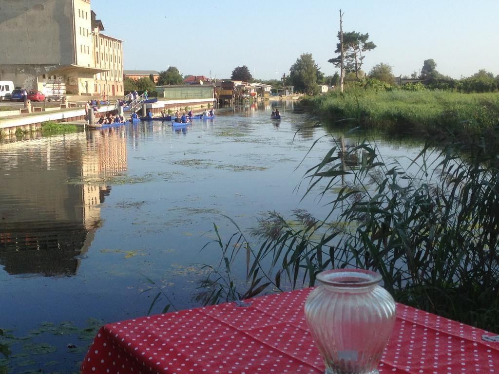 B&B Muehlenvilla Am Buetzower Hafen 외부 사진