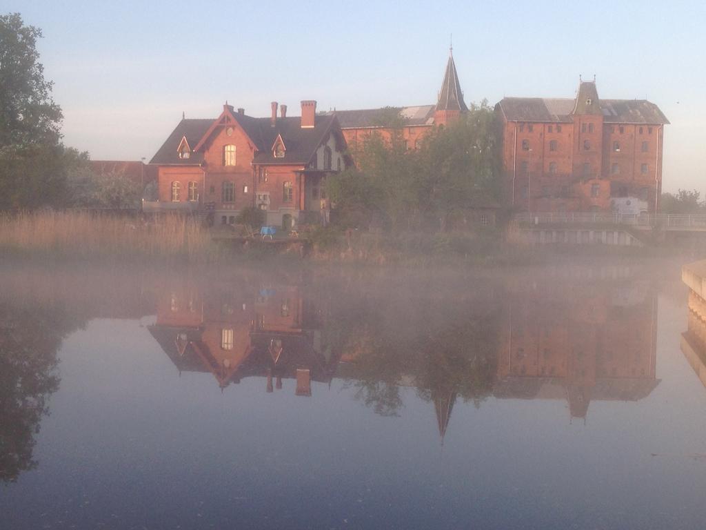 B&B Muehlenvilla Am Buetzower Hafen 외부 사진